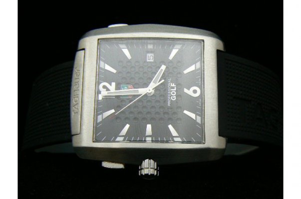 TAG TIGER WOODS GOLF PROFESSIONAL IN ORGINAL SWISS QUARTZ BLACK